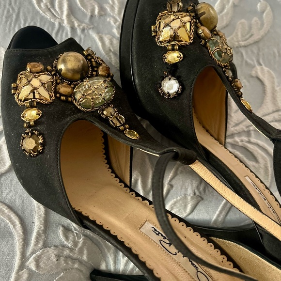 Oscar de la Renta Black Embellished Heels - Picture 6 of 15